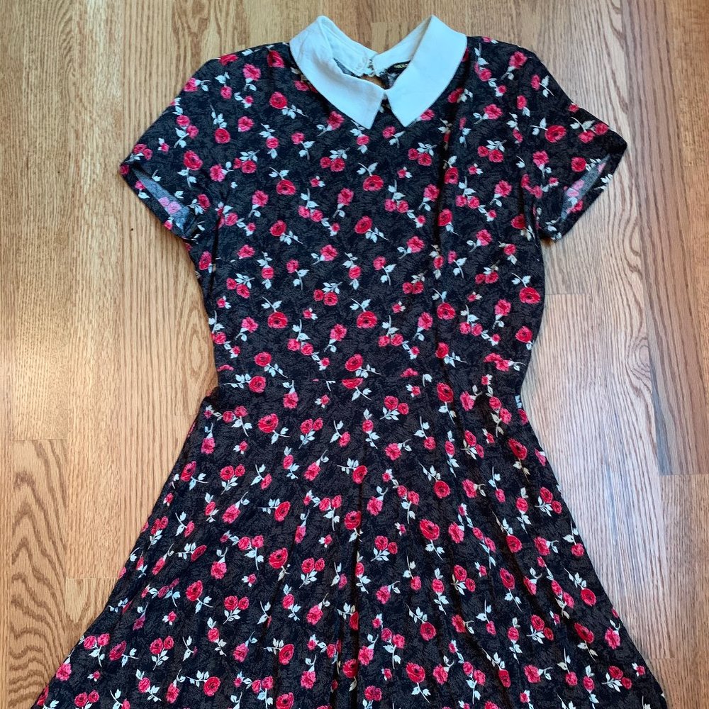 Black/pink floral collared dress